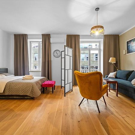 Piekna Yellow Studio Varšava Exteriér fotografie