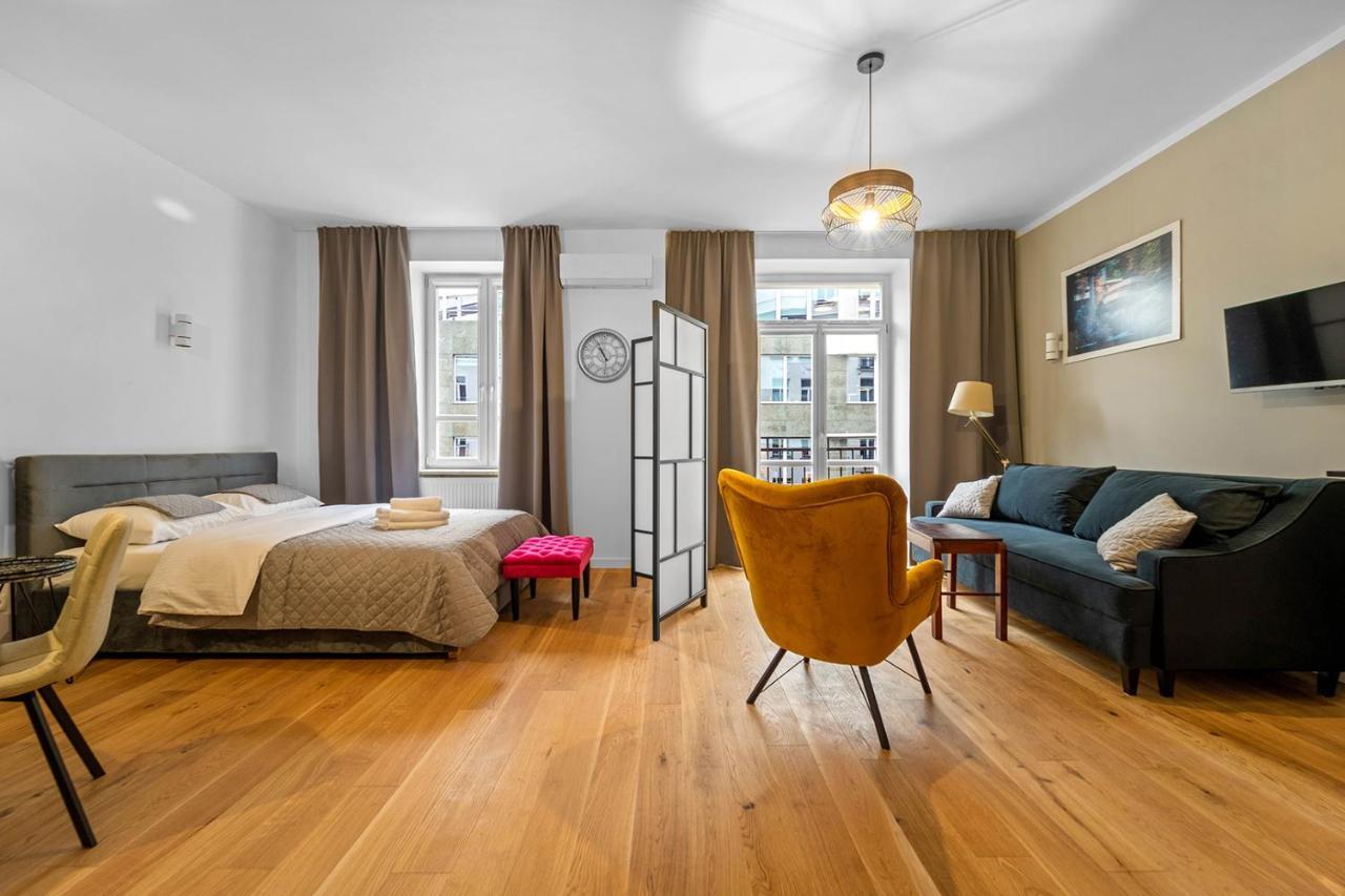 Piekna Yellow Studio Varšava Exteriér fotografie